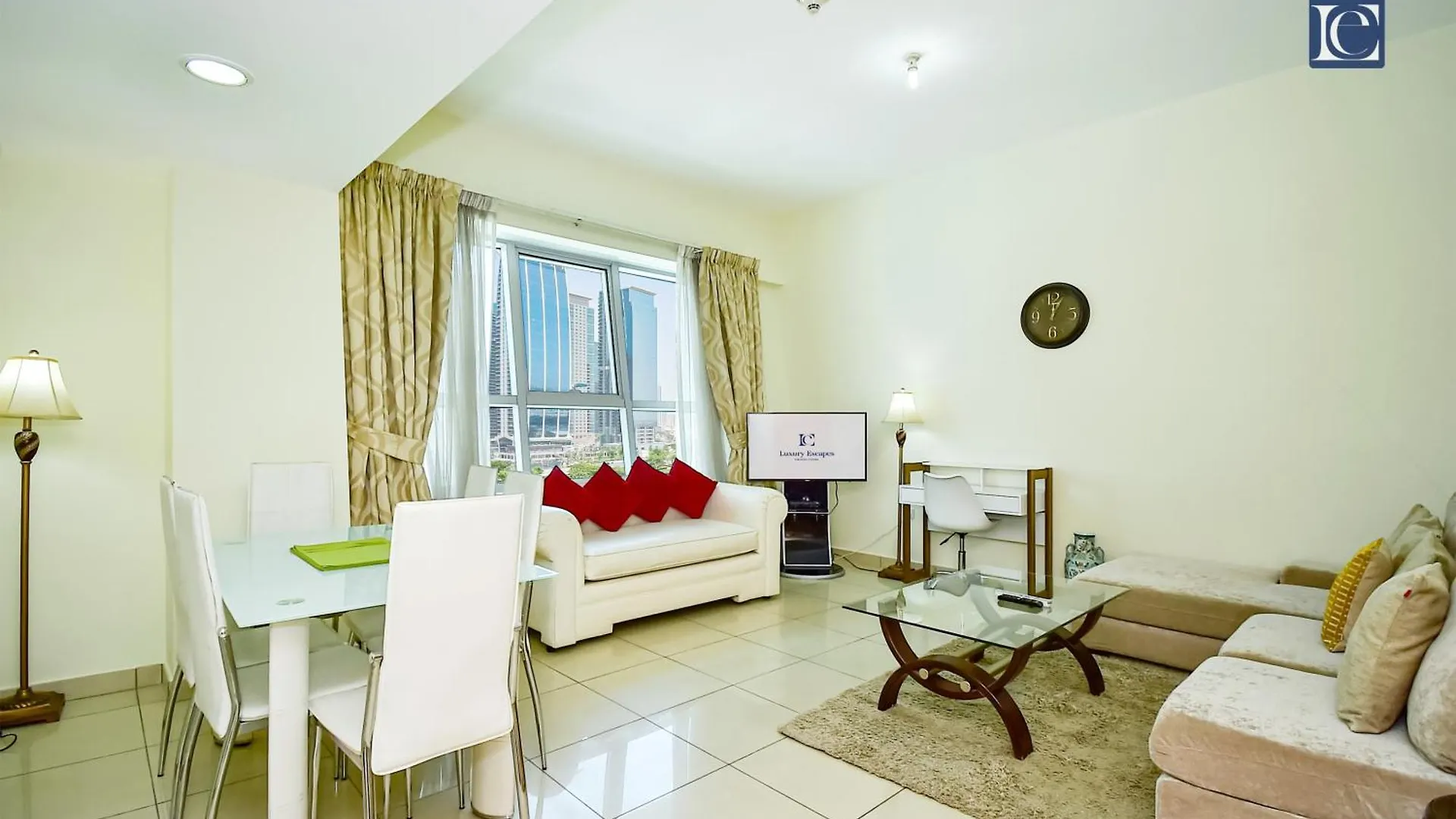 Luxury Escapes - Modern 1Br Near The Metro In Armada Tower 3 Jlt Apartment Dubai